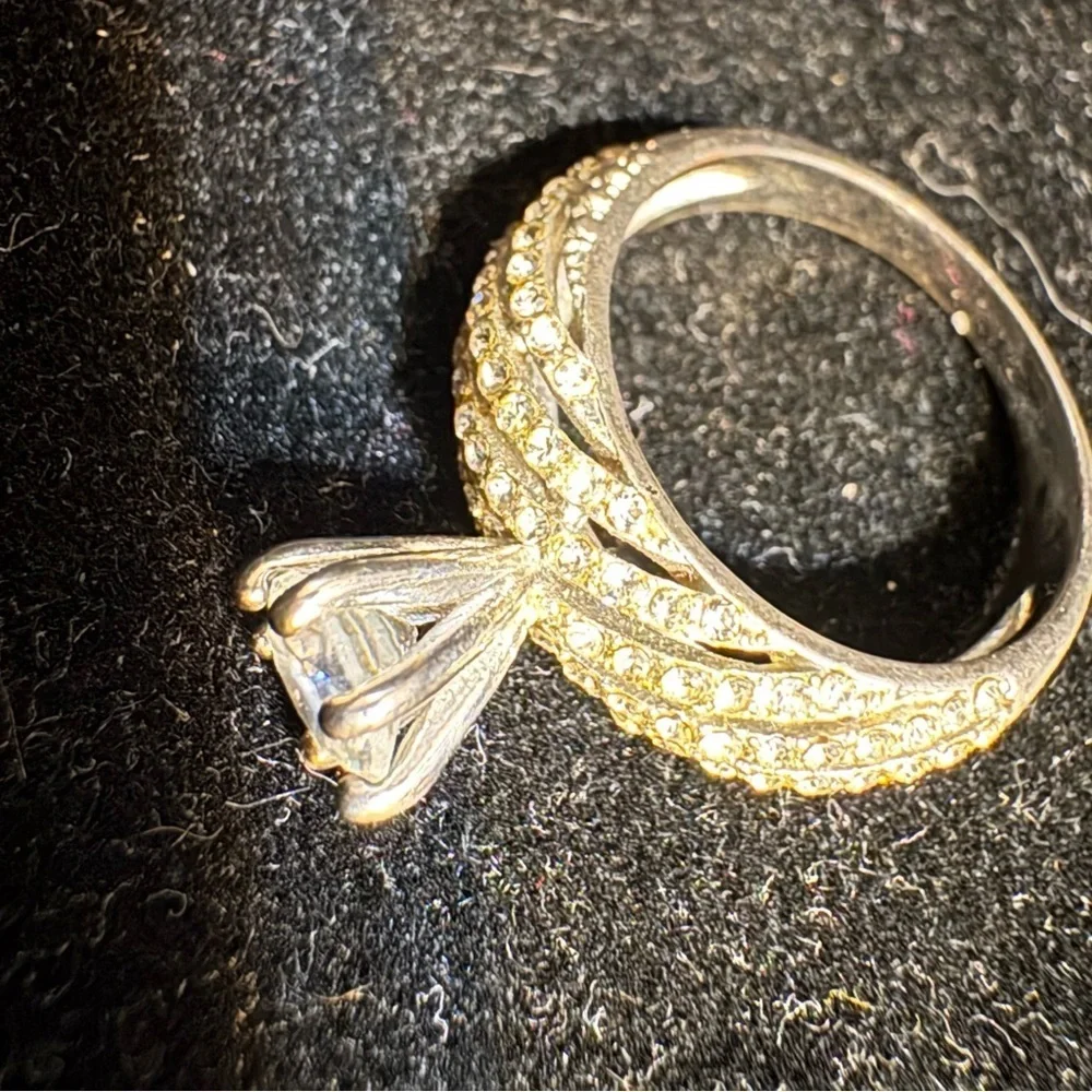 Source Unknown Gold and Silver Women's Ring